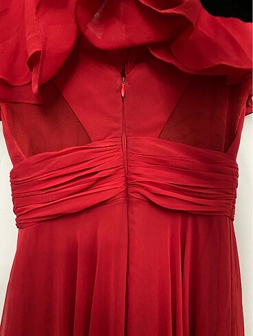 Kırmızı elbise - Görsel 8