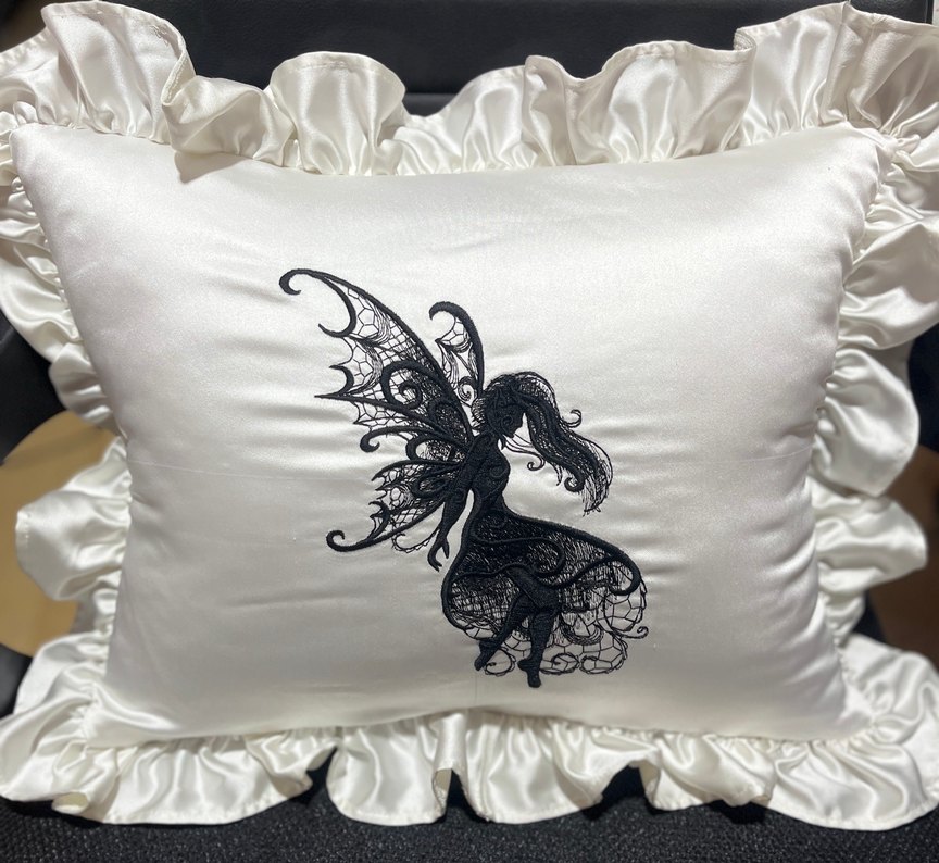 Siyah Dantel Gotik Kadın nakışlı yastık kılıfı - Görsel 3