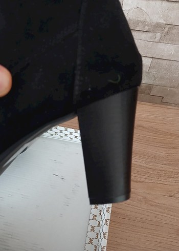 Siyah Süet Bağcıklı Blok Topuklu Bot - Görsel 4