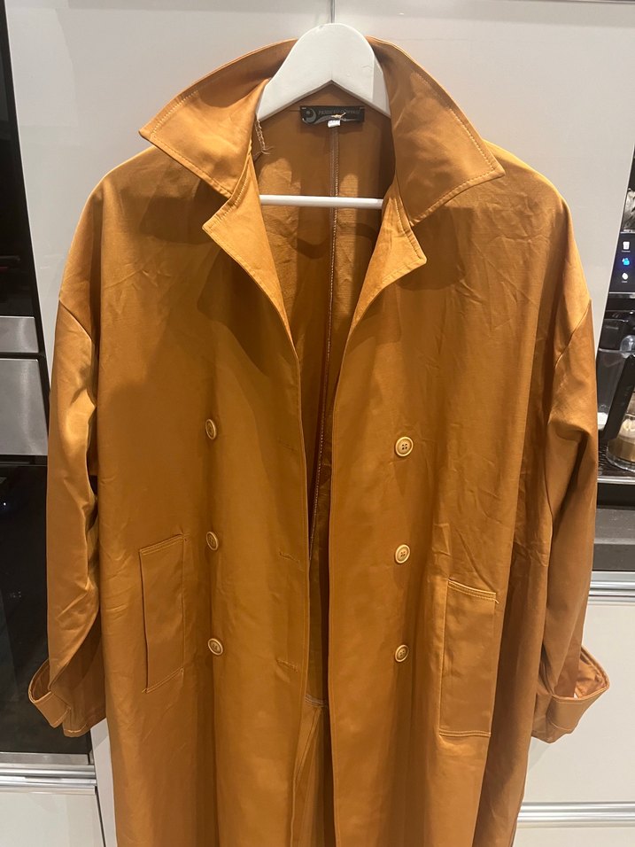 Düğmeli Uzun Kahverengi Trençkot - Görsel 2