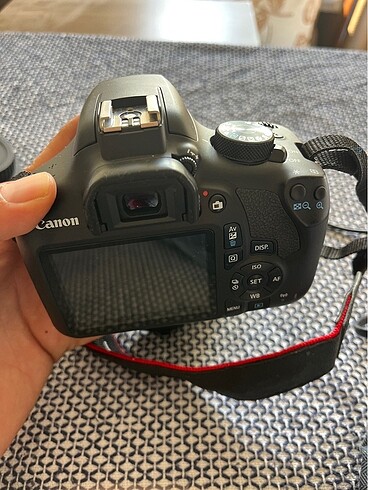 Canon Eos 1300D sıfır makina