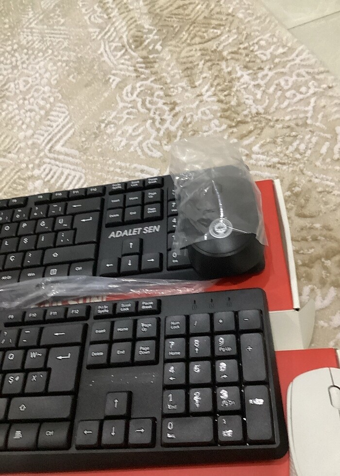 Üç adet klavye - Görsel 2