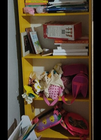 Beden sarı Renk Kitaplik