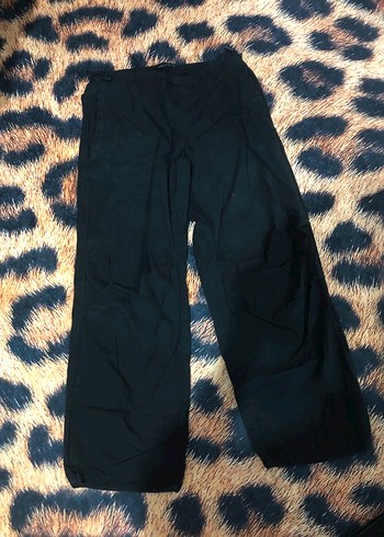 Siyah paraşüt bol y2k pantolon - Görsel 2