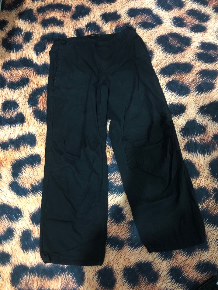 Siyah paraşüt bol y2k pantolon - Görsel 2