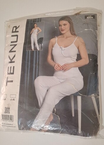 Diğer ŞIK EV İÇİ RAHAT KADIN GECELİK TAKIMI