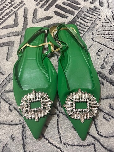 Zara Yeşil zara babet