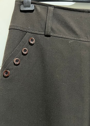 Düğmeli Koyu Kahverengi Mini Etek - Görsel 2