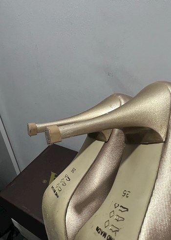 Bej Parlak Sivri Burun Stiletto Kadın Ayakkabı - Görsel 5