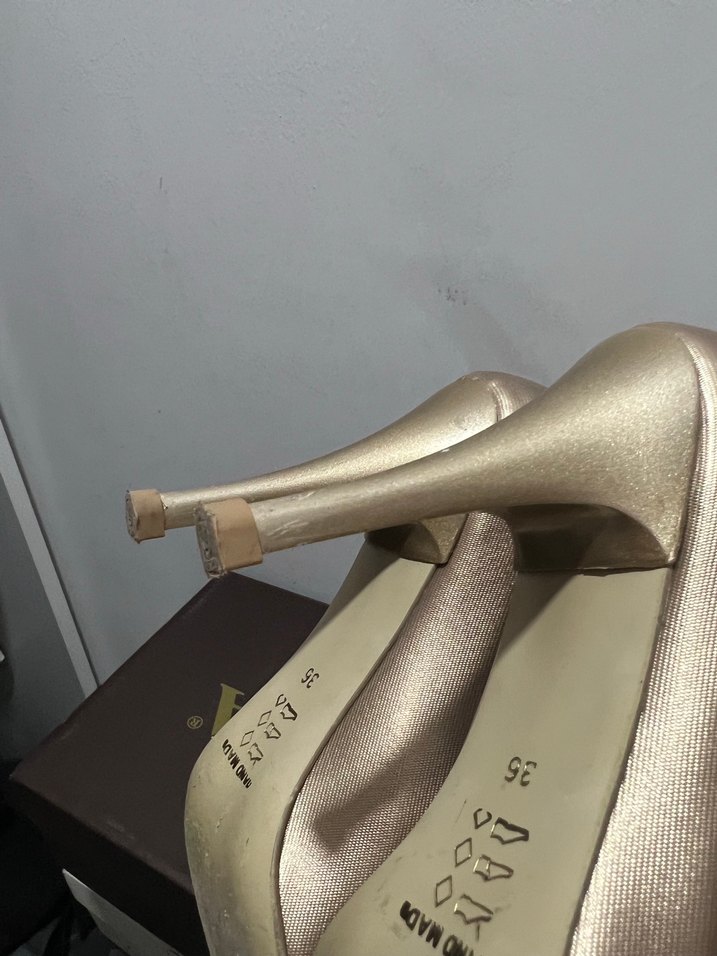 Bej Parlak Sivri Burun Stiletto Kadın Ayakkabı - Görsel 5