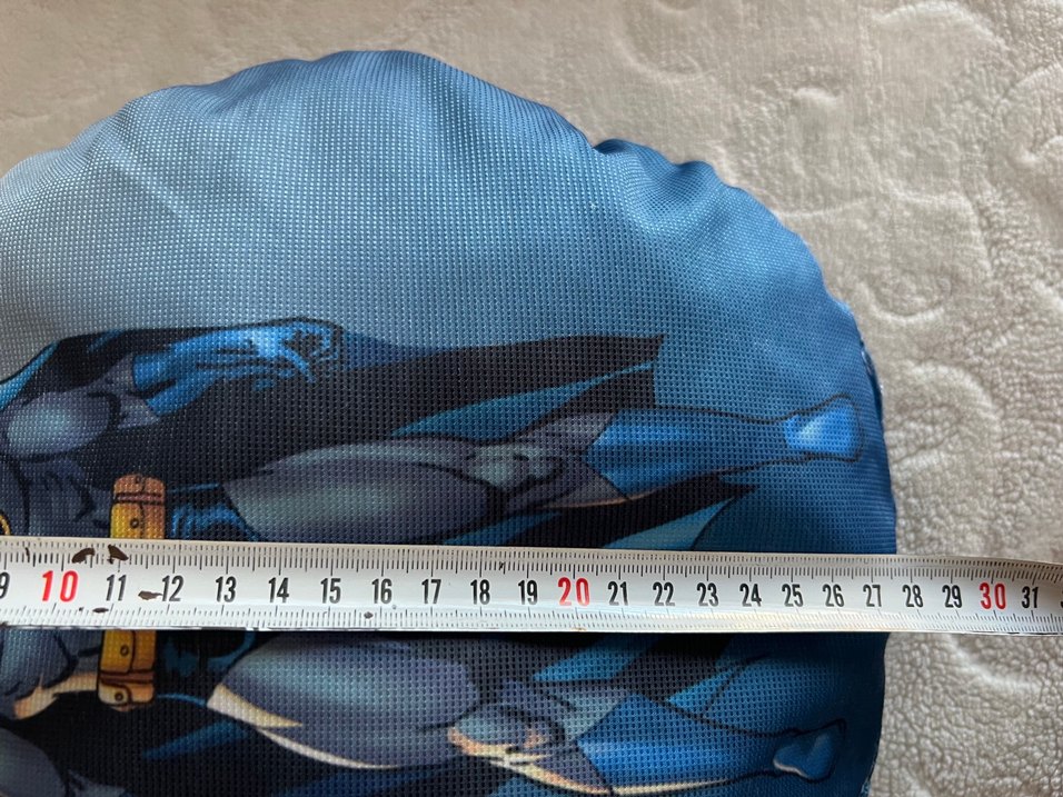 Mavi Batman Figürlü Yuvarlak Yastık - Görsel 2