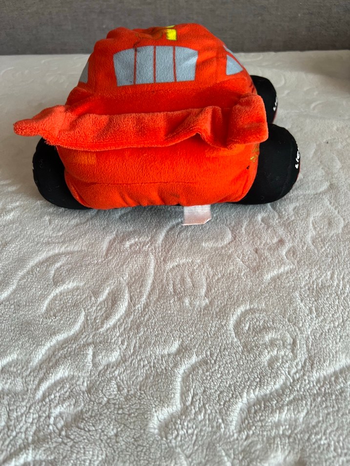 Kırmızı Yumuşak Oyuncak Araba yastık - Görsel 3