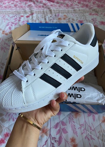 Superstep Beyaz Adidas Dantelli Spor Kadın Sneakers