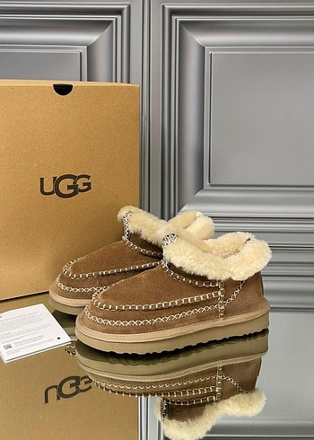UGG Kadın Bot