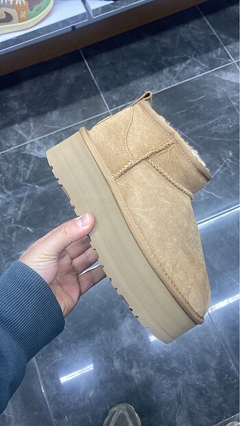 Ugg Platform