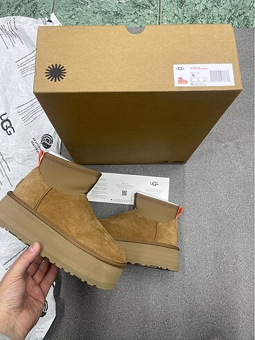 Ugg Mini Dipper