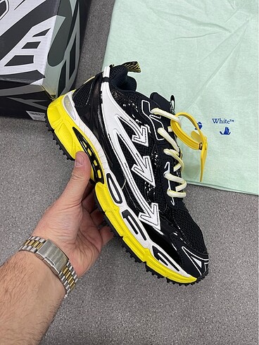 Off White