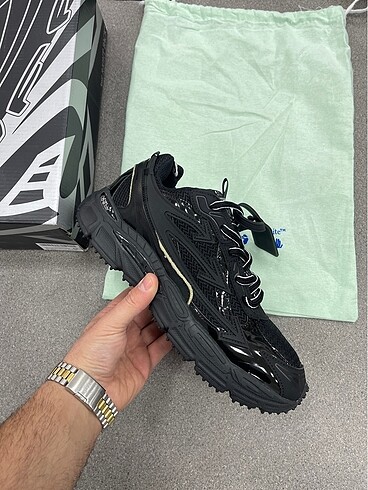 Off White