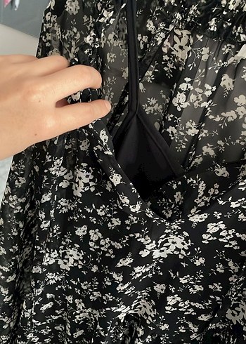 Uzun Kollu Fırfırlı Siyah Midi Elbise - Görsel 4