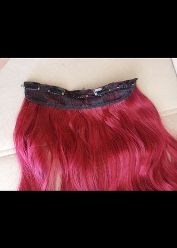 Parlak Kırmızı Sentetik Çıt Çıt - Görsel 4