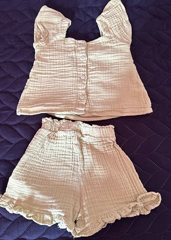LC Waikiki Fırfırlı fıstık yeşili Kız Bebek Takımı