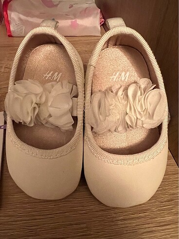 H&M Hm kız bebek babet