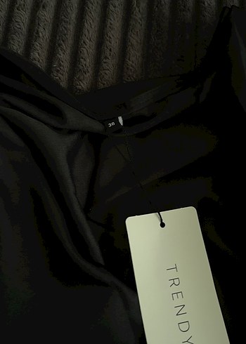 Uzun Kollu V Yaka Siyah Ofis Bluzu - Görsel 4