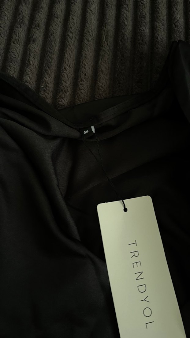 Uzun Kollu V Yaka Siyah Ofis Bluzu - Görsel 4