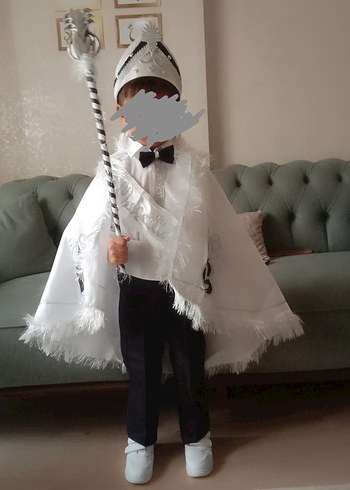 beyaz sünnet kıyafeti