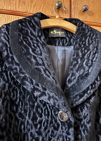 Leopar desenli siyah kurk - Görsel 3