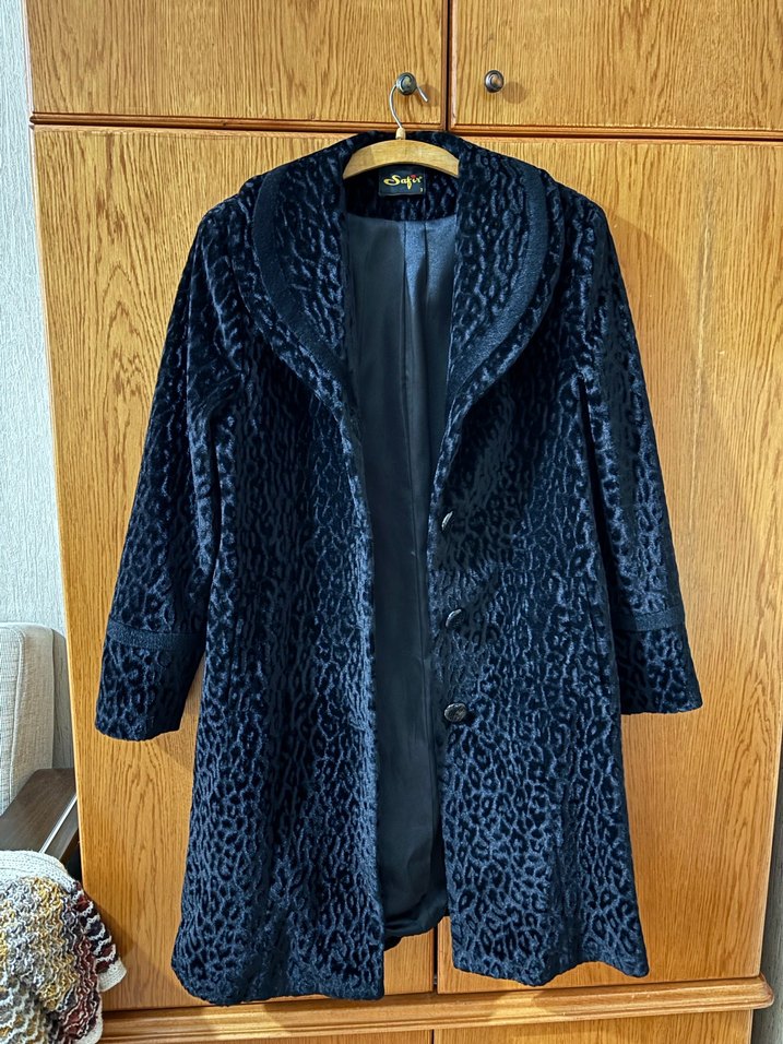 Leopar desenli siyah kurk - Görsel 4