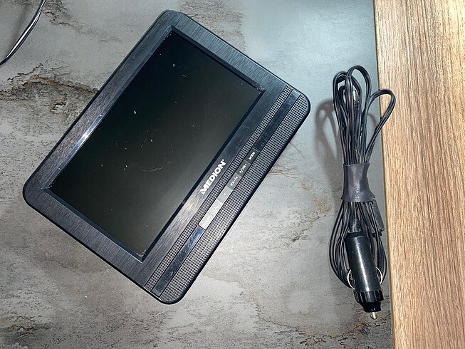 12 V TV MÖONİTÖR