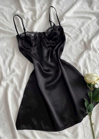 Siyah Gotik Midi İnce Askılı Gecelik