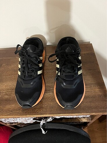 38 Beden siyah Renk ADIDAS Ayakkabı