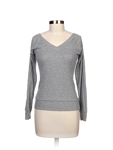 Koton T-shirt %70 İndirimli.