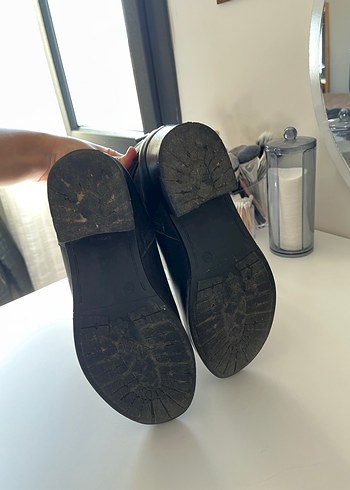 Siyah Deri Kadın Bot - Görsel 5