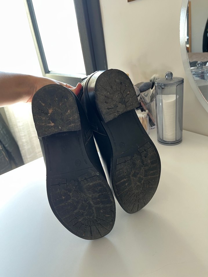 Siyah Deri Kadın Bot - Görsel 5