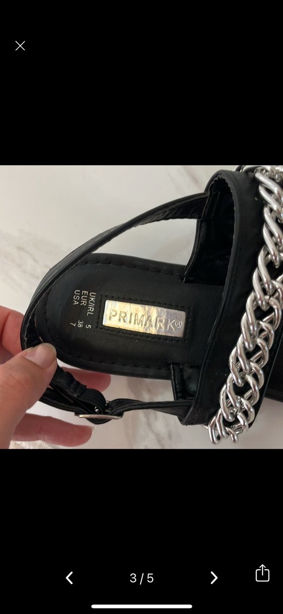 Zincir Detaylı Siyah Sandalet - Görsel 2