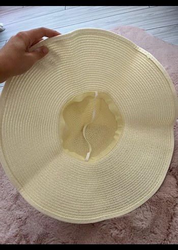 Fiyonklu Bej Bohem Geniş Kenarlı Kadın Şapka - Görsel 2