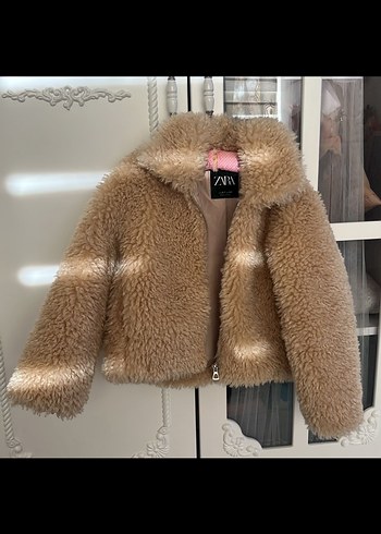 Kısa Kesim Bej Kürk çocuk mont - Görsel 2