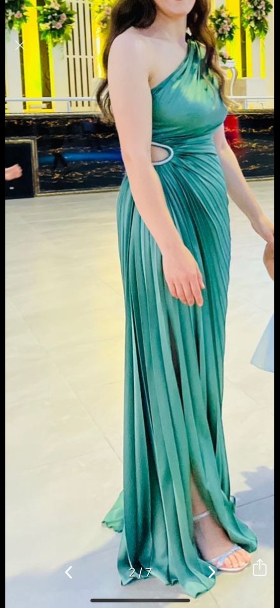 Drapeli Parlak Yeşil Uzun Abiye Elbise - Görsel 2