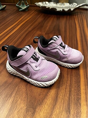 Kız çocuk mor nike spor ayakkabı