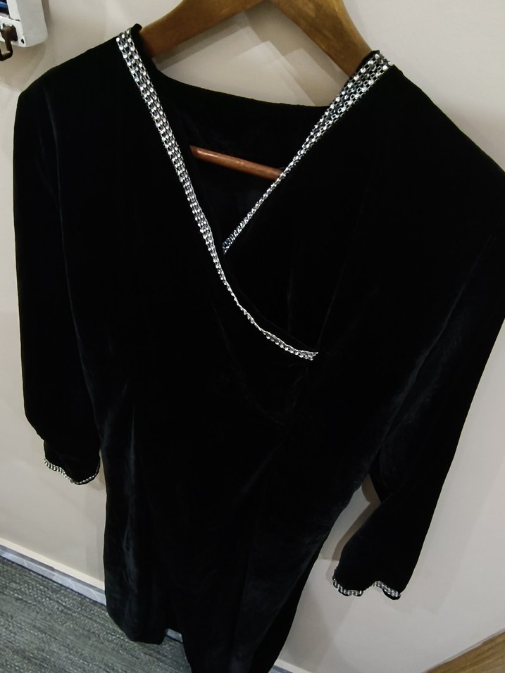 Uzun Siyah kadife kadın elbise. - Görsel 3