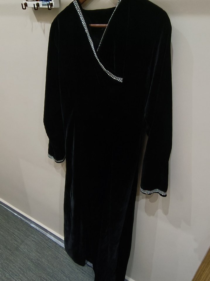 Uzun Siyah kadife kadın elbise. - Görsel 2