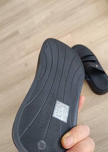 Tokalı Siyah Kadın Dolgu Topuk Terlik - Görsel 6