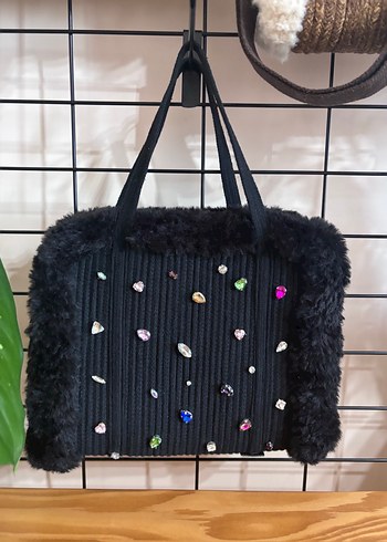Siyah Kürklü Nakışlı Kadın Çanta - Görsel 2
