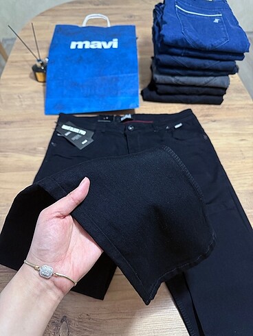 Mavi Pro Mat Siyah Kot pantolon