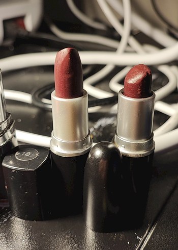 Çok Renkli Koyu Ruj Seti - Görsel 4