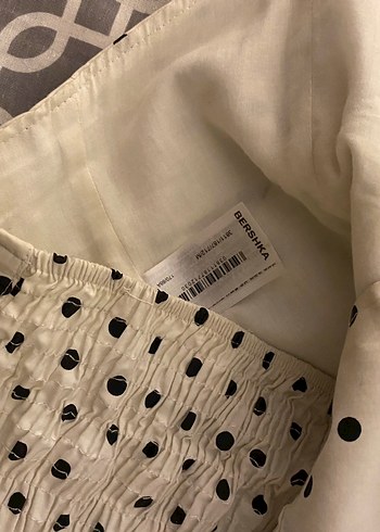 m Beden BERSHKA mini crop Beyaz Puantiyeli