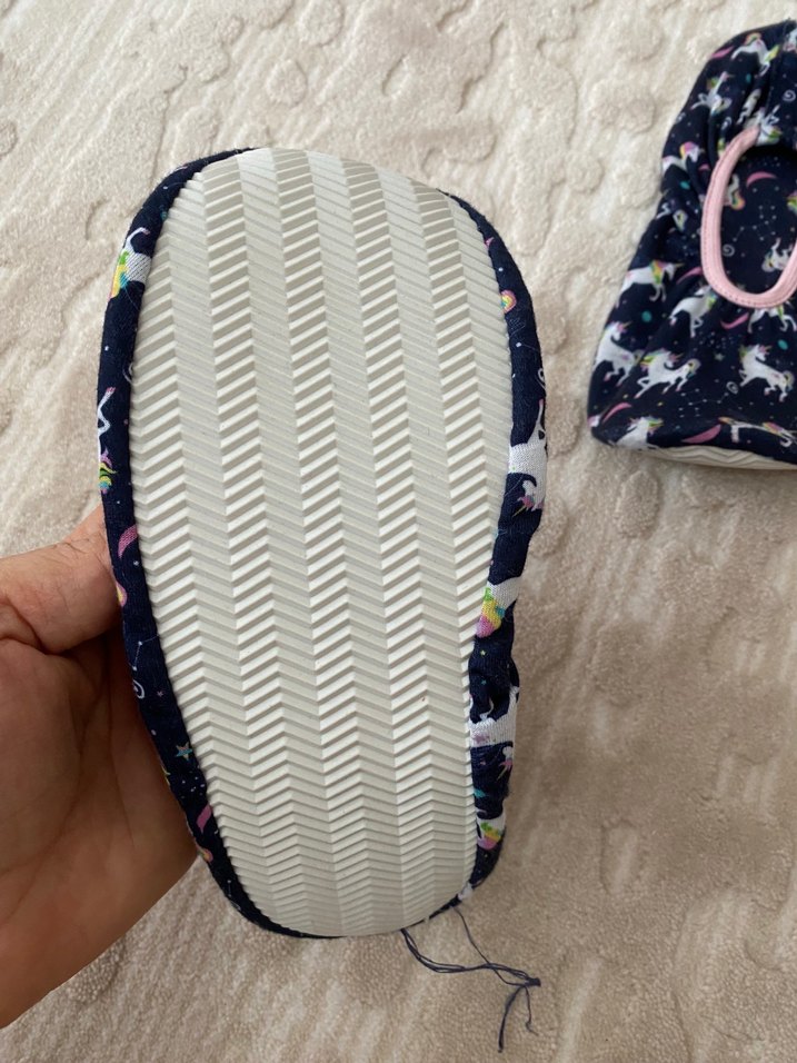 Yurtdışından Gelen 36 Numara Unicorn Desenli Ev Babeti - Görsel 5